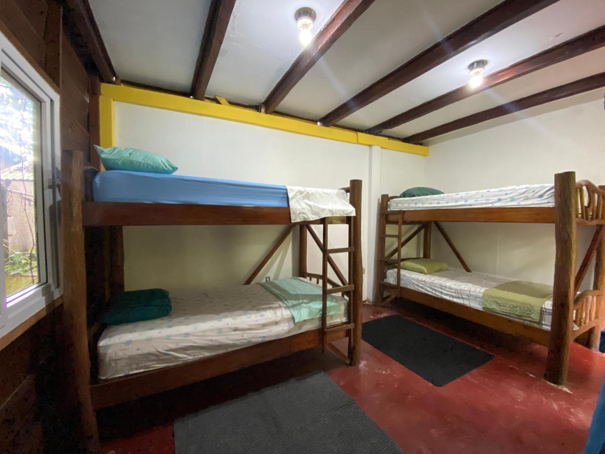 Casa De La Iguana Hostel Lívingston Buitenkant foto