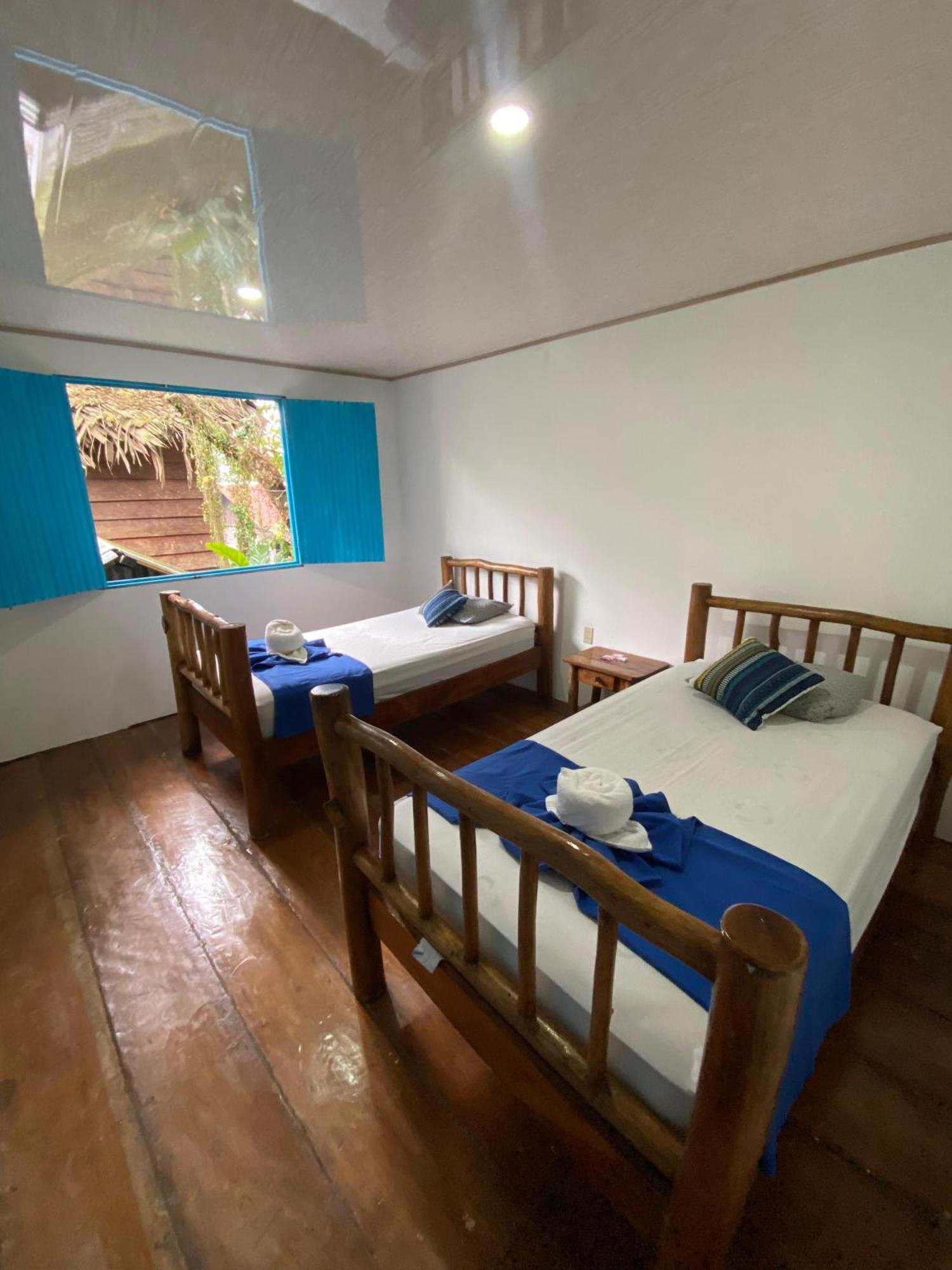 Casa De La Iguana Hostel Lívingston Buitenkant foto